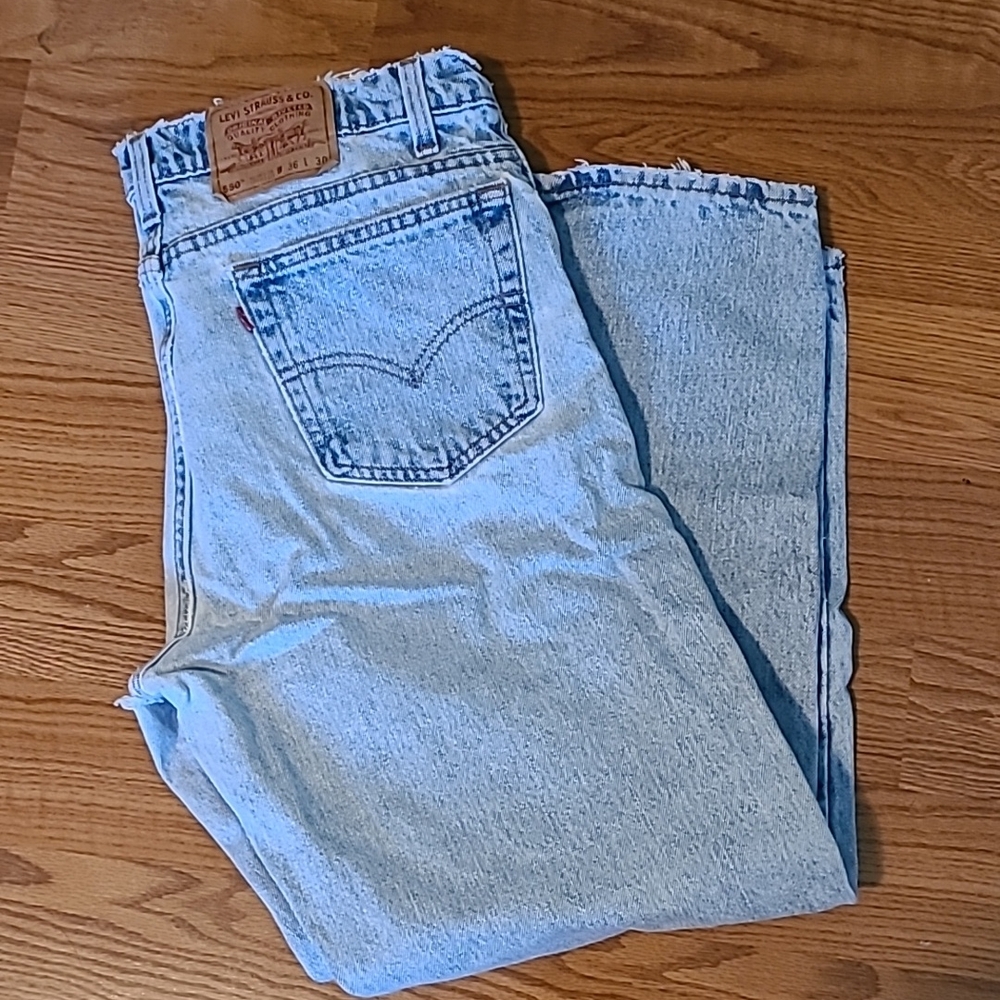 Levi's Men's Vintage 550 Light Blue Jeans